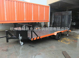 工程機(jī)械專用拖車.jpg 工程機(jī)械專用拖車.jpg